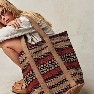 Sold Out! Free People Gold Coast ToteIn Tan NWOT